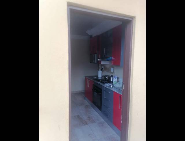 3 BEDROOM HOUSE FOR SALE IN MERITENG